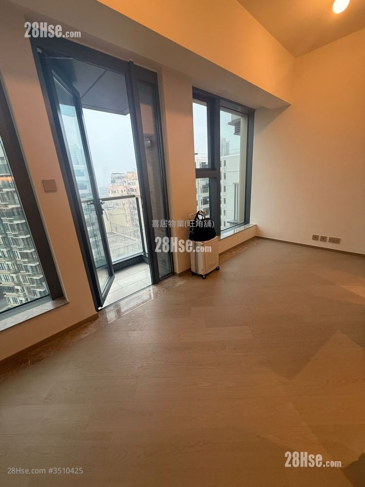 Vau Residence Rental Studio , 1 Bathroom 211 ft² ( 19.6 m² )