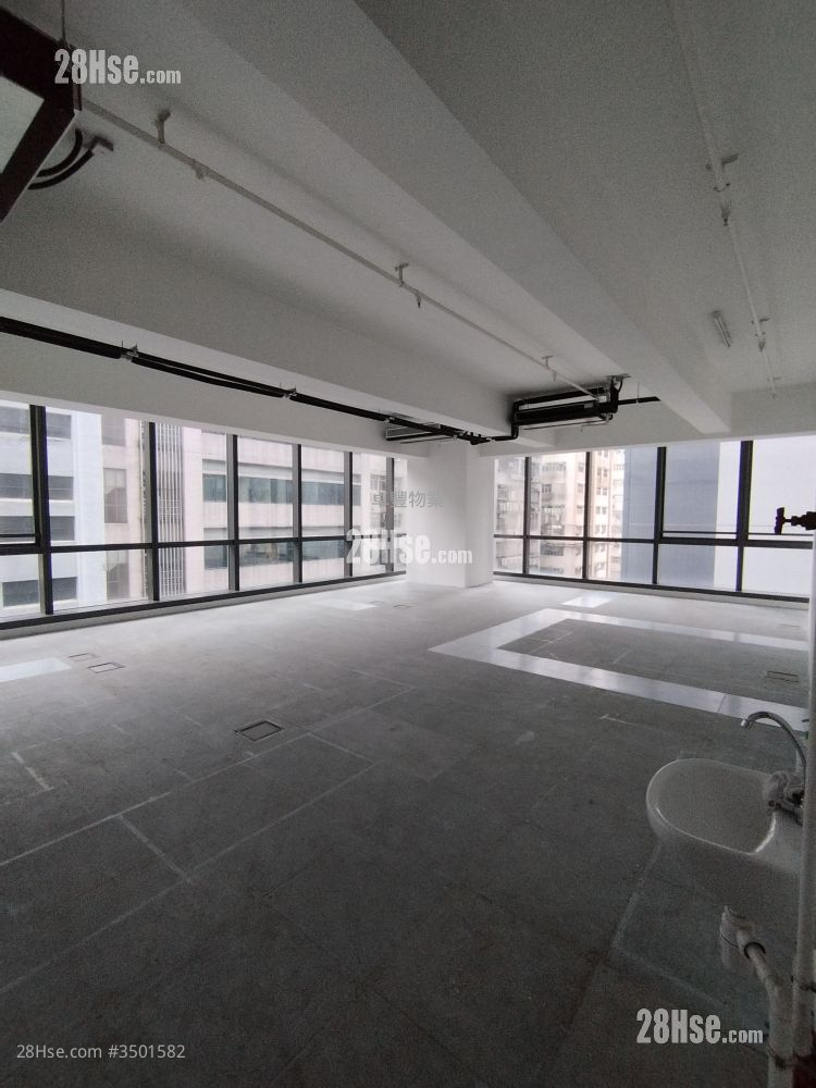 Global Gateway Tower Rental Studio 1,220 ft² ( 113.3 m² )