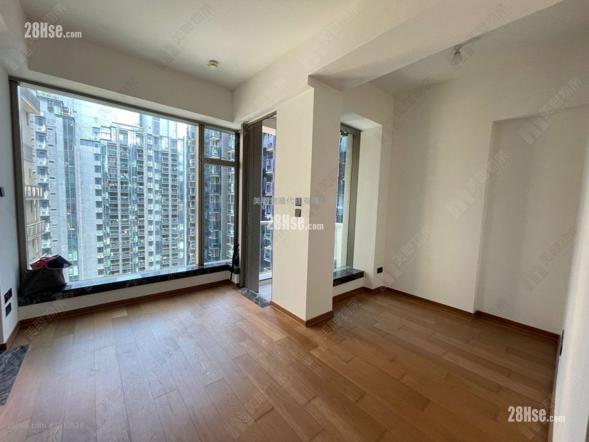 Sablier Rental Studio , 1 Bathroom 300 ft² ( 27.9 m² )