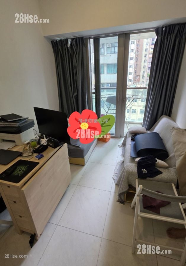 High West Rental 1 Bedroom , 1 Bathroom 293 ft² ( 27.2 m² )
