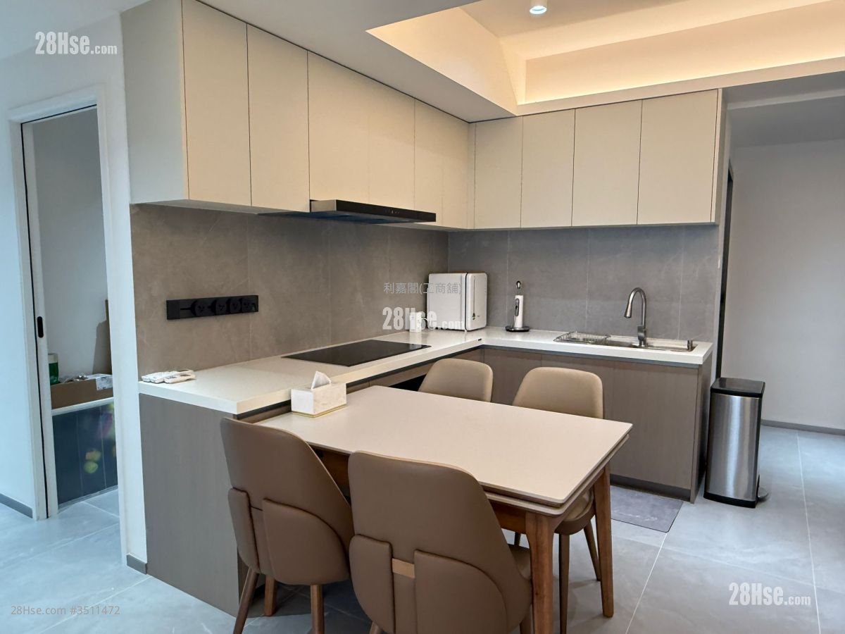 Glenealy Tower Sell 3 Bedrooms , 2 Toilets 748 ft² ( 69.5 m² )