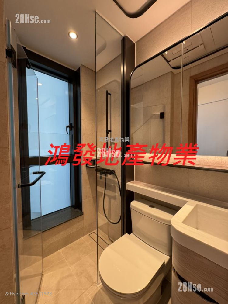 Soyo Sell Studio , 1 Bathroom 152 ft² ( 14.1 m² )
