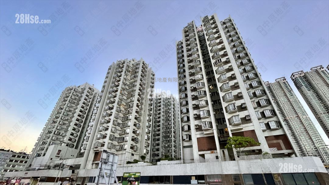Grandeur Garden Sell 2 Bedrooms , 1 Bathroom 328 ft² ( 30.5 m² )