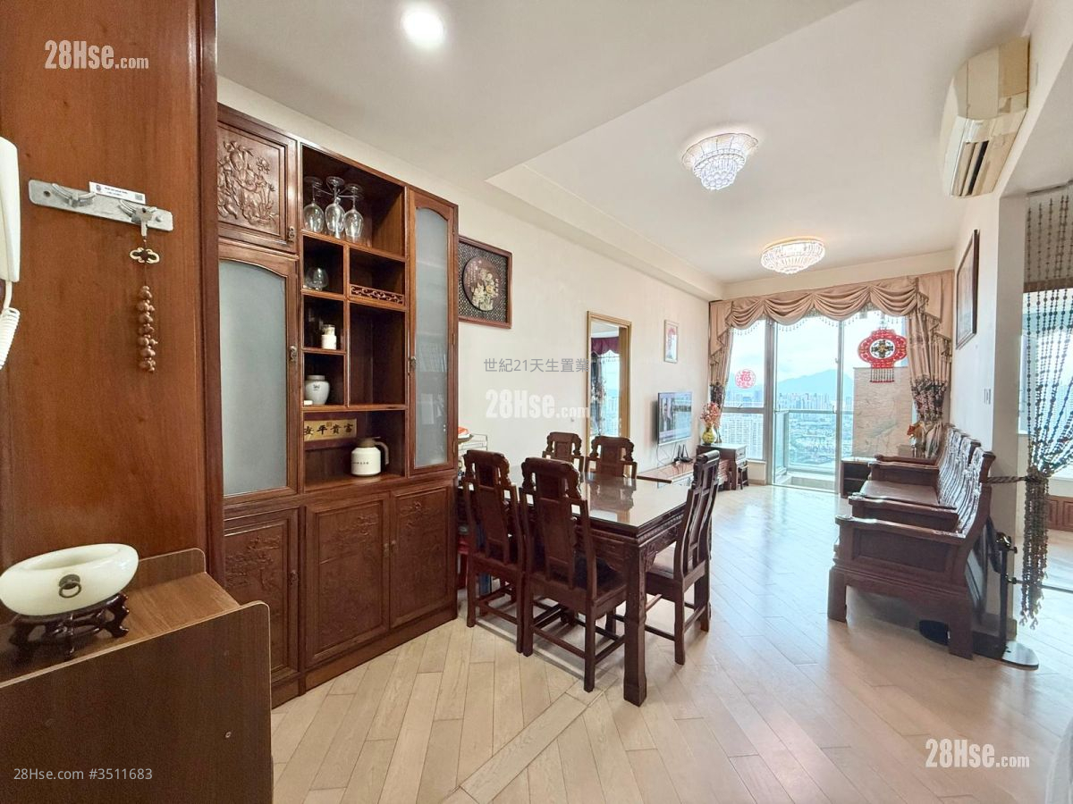 Century Gateway Rental 3 Bedrooms , 2 Bathrooms 718 ft² ( 66.7 m² )