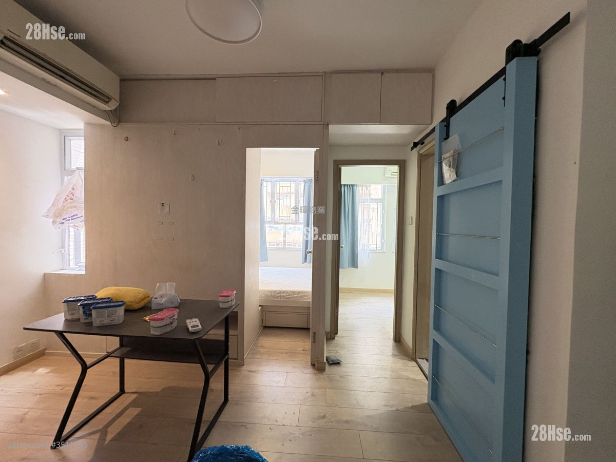 Chong Yip Centre Rental 2 Bedrooms , 1 Bathroom 344 ft² ( 32.0 m² )