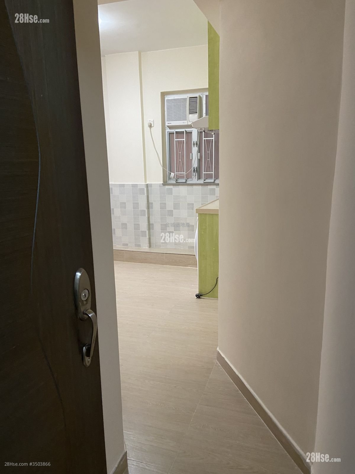 Man Wai Building Rental 1 Bedroom , 1 Bathroom 166 ft² ( 15.4 m² )