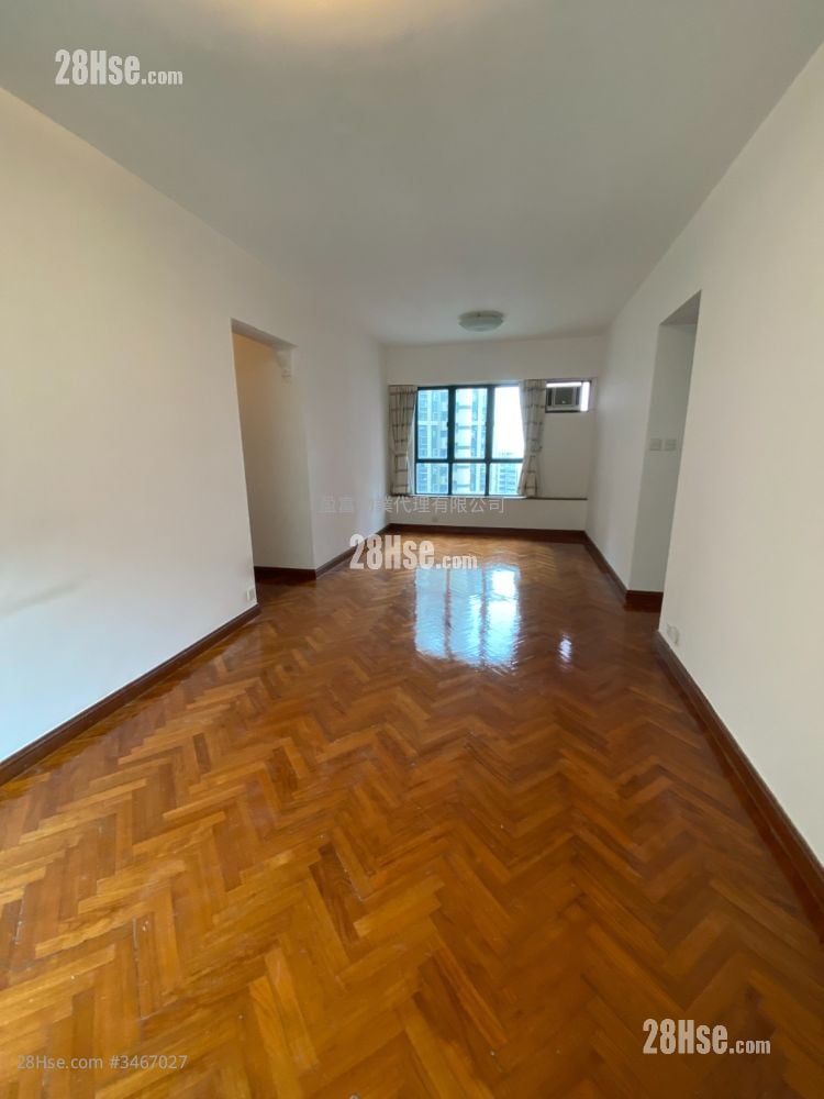 Hillsborough Court Rental 2 Bedrooms , 1 Bathroom 686 ft² ( 63.7 m² )