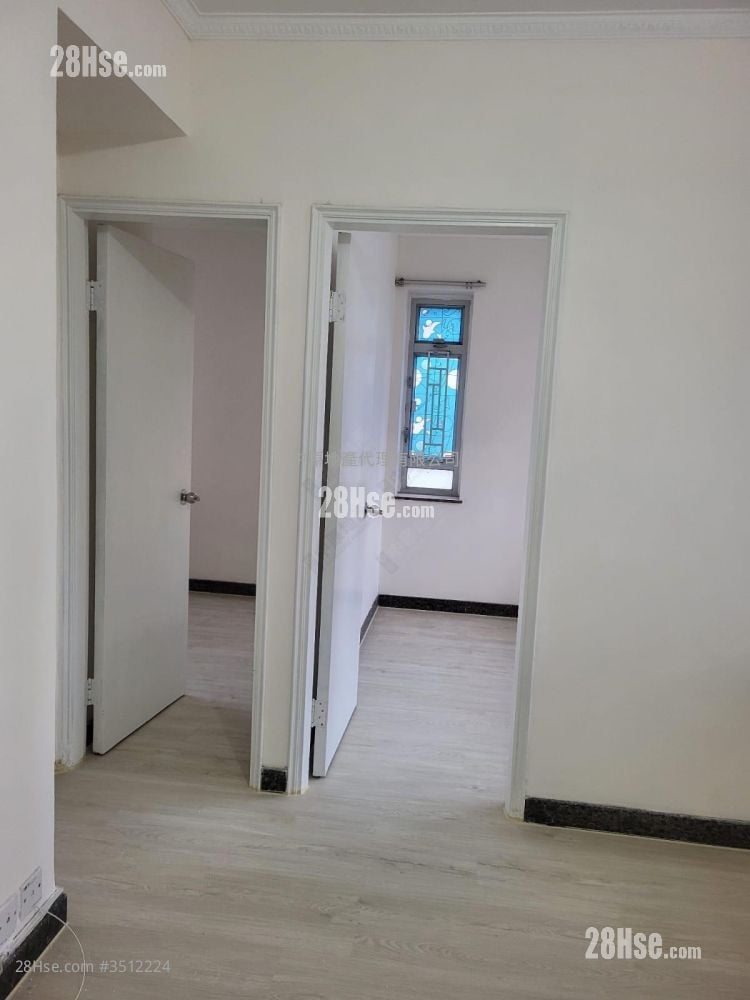 Yik Fat Building Sell 2 Bedrooms 280 ft² ( 26.0 m² )