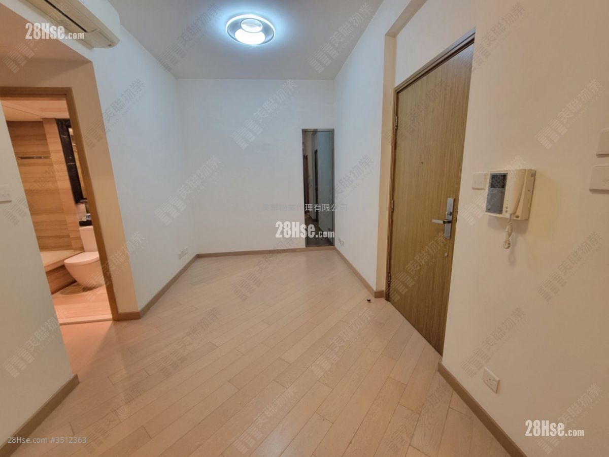 Century Gateway Sell 2 Bedrooms 481 ft² ( 44.7 m² )