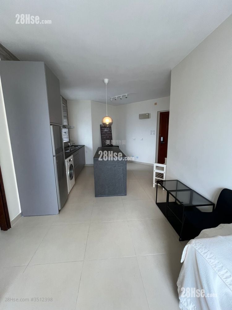 The Victoria Towers Rental 2 Bedrooms , 1 Bathroom 548 ft² ( 50.9 m² )
