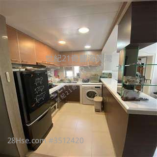 Saddle Ridge Garden Sell 3 Bedrooms , 1 Bathroom 591 ft² ( 54.9 m² )