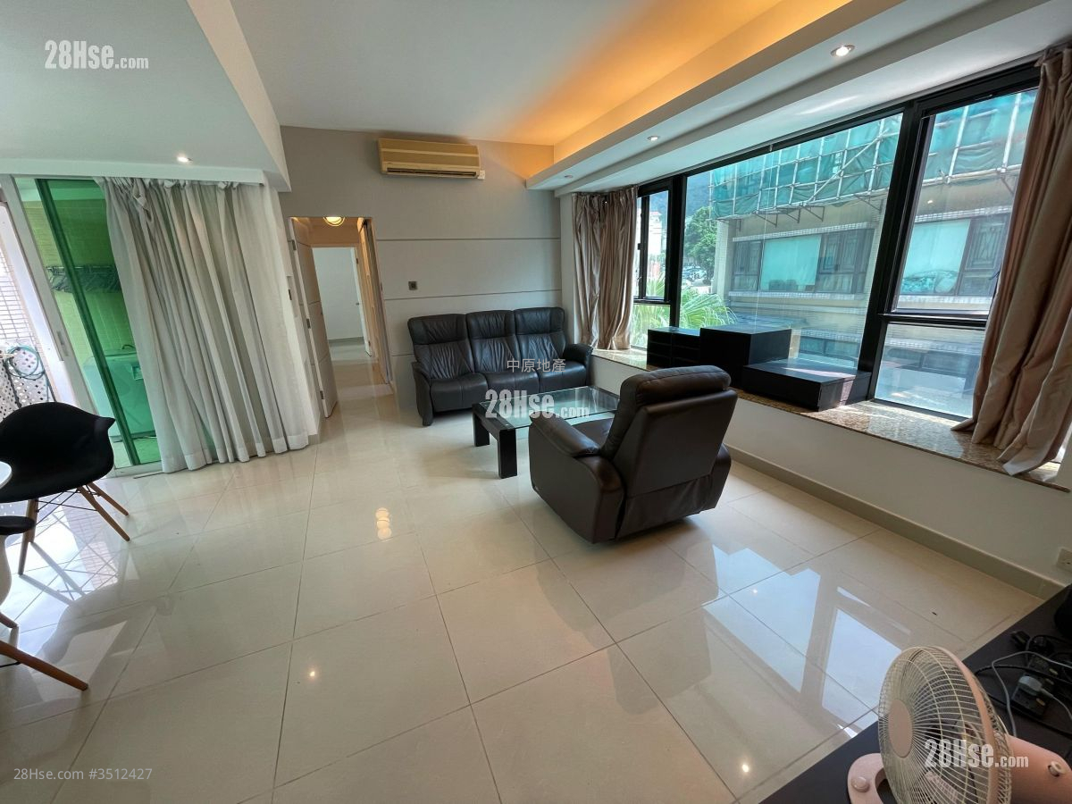 Villa Pinada House Sell 2 Bedrooms , 2 Bathrooms 603 ft² ( 56.0 m² )