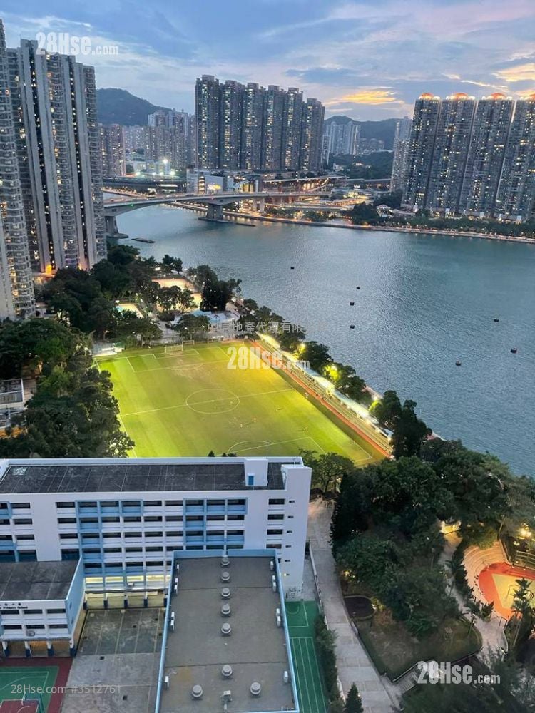 Waterside Plaza Sell 3 Bedrooms , 1 Bathroom 575 ft² ( 53.4 m² )