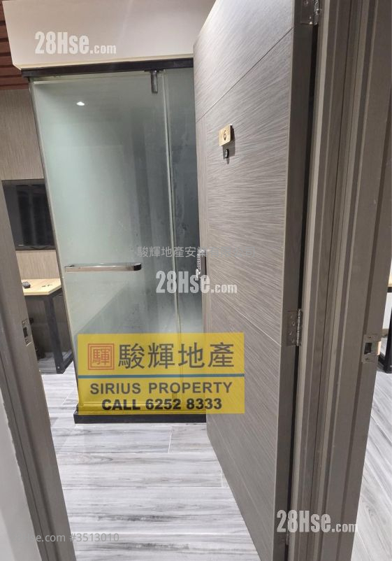 Alhambra Building Rental 120 ft² ( 11.1 m² )
