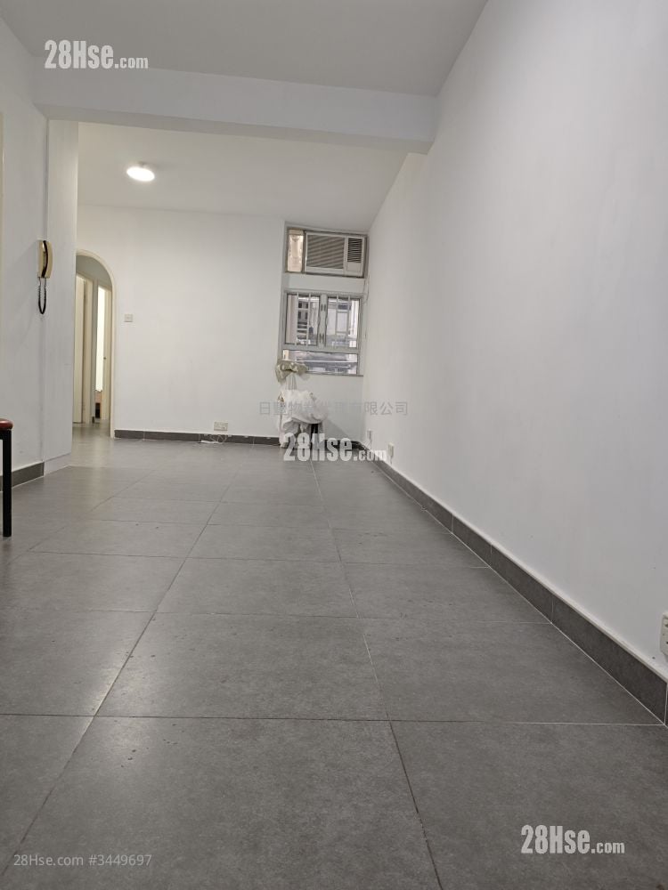 Tsui Lai Garden Rental 3 Bedrooms , 1 Bathroom 590 ft² ( 54.8 m² )