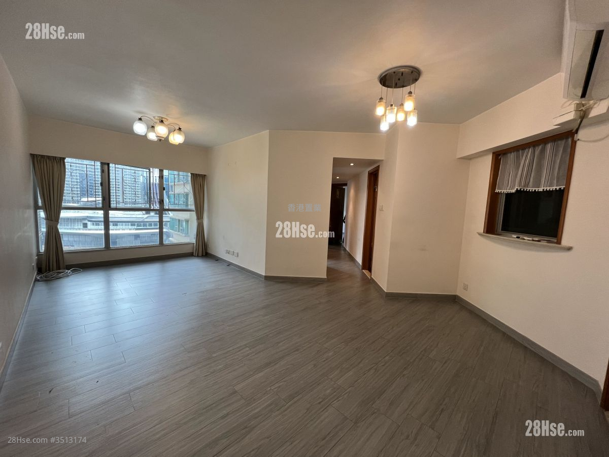 The Waterfront Sell 3 Bedrooms , 2 Bathrooms 794 ft² ( 73.8 m² )