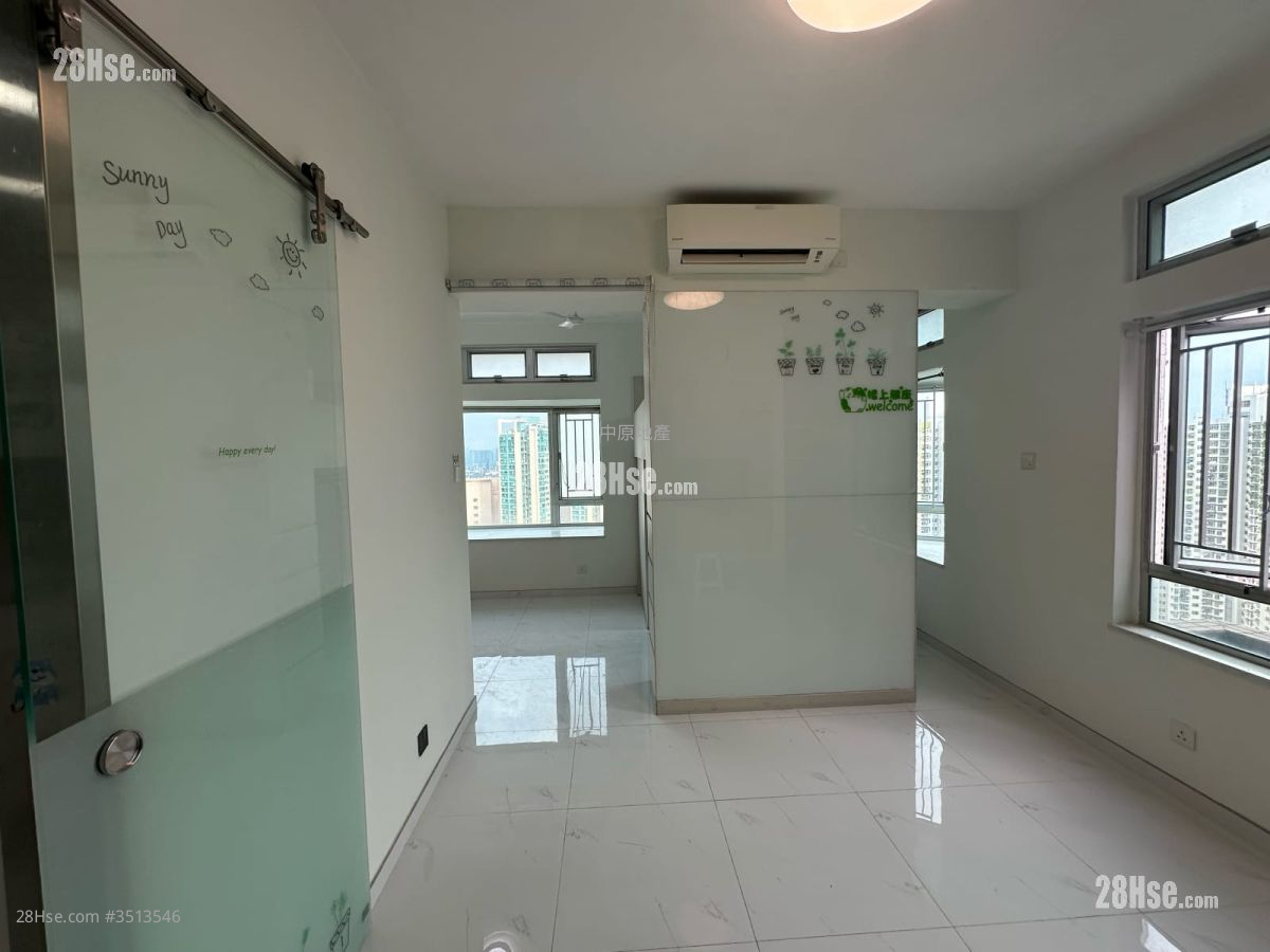 Mayfair Gardens Sell 2 Bedrooms , 1 Bathroom 360 ft² ( 33.4 m² )