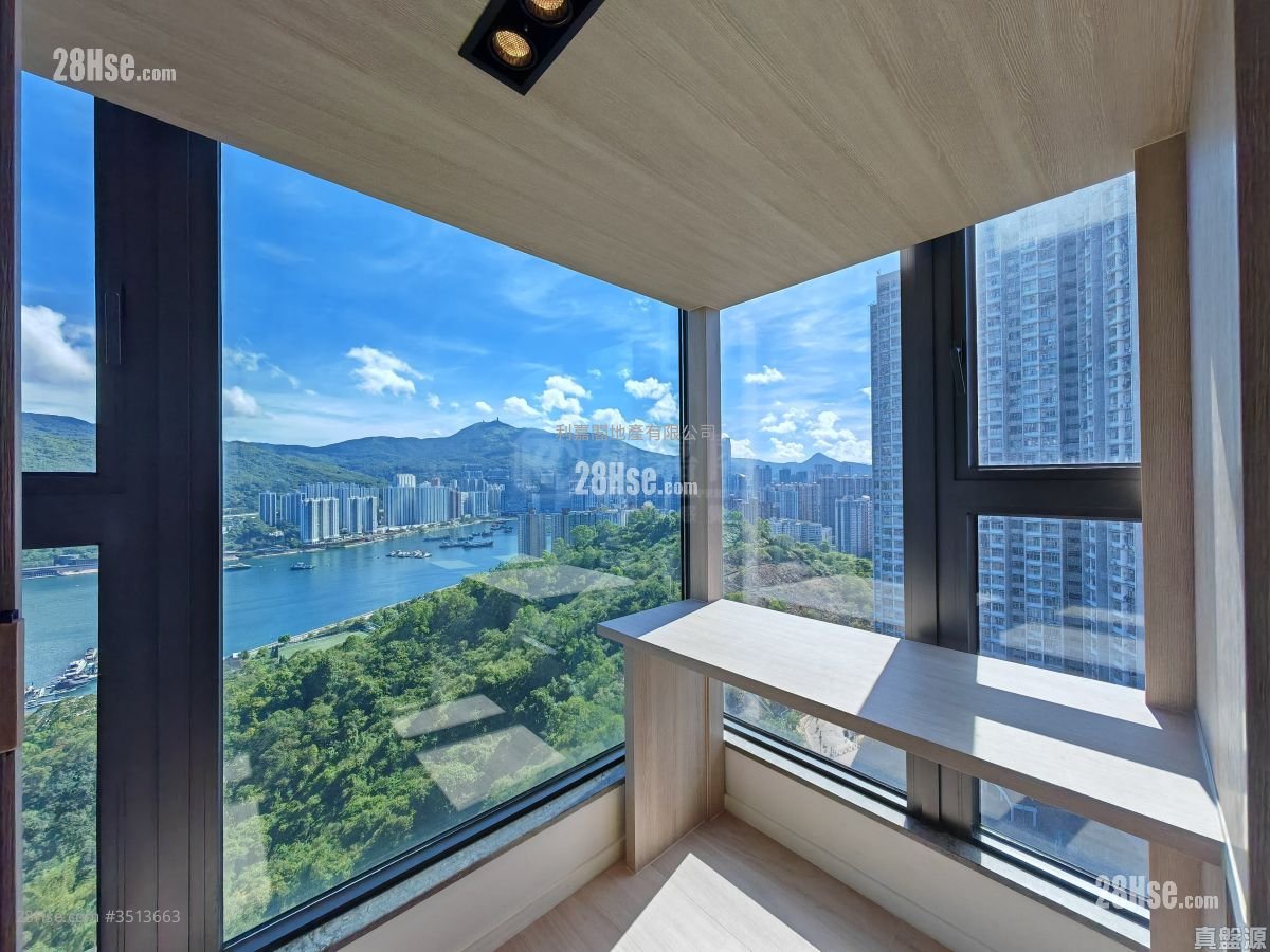 The Met.azure Rental 1 Bedroom , 1 Bathroom 256 ft² ( 23.8 m² )