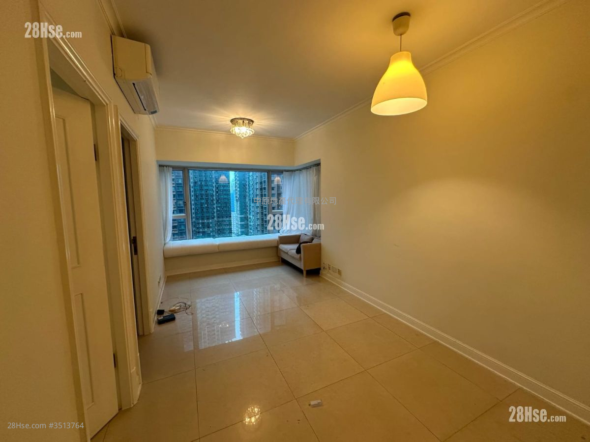 Banyan Garden Rental 2 Bedrooms , 1 Bathroom 440 ft² ( 40.9 m² )