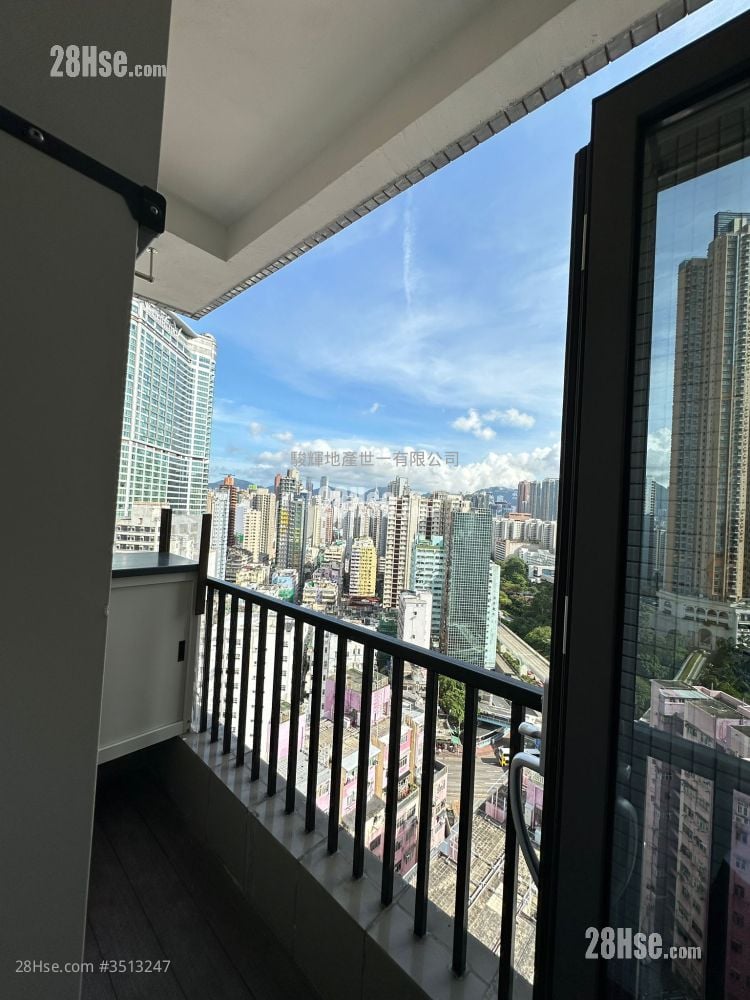 Flourish Mansion Rental 2 Bedrooms 427 ft² ( 39.7 m² )