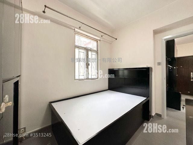 Wah Fung Building Rental 1 Bedroom 236 ft² ( 21.9 m² )