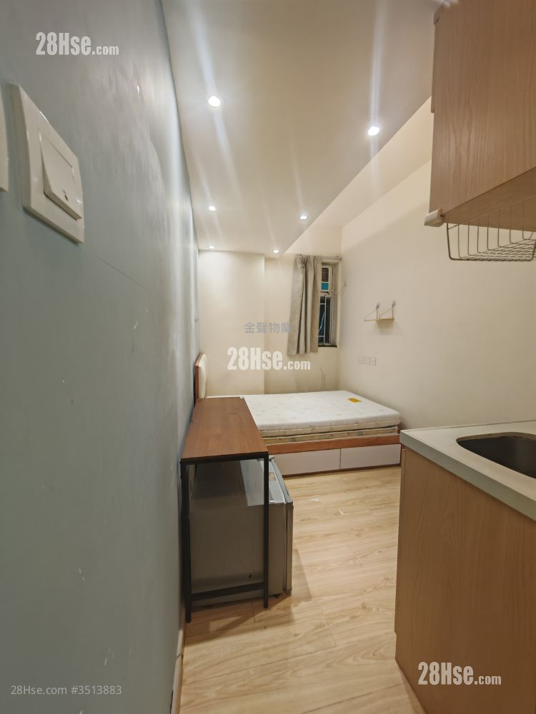 Man Wah Building Rental Studio , 1 Bathroom 168 ft² ( 15.6 m² )