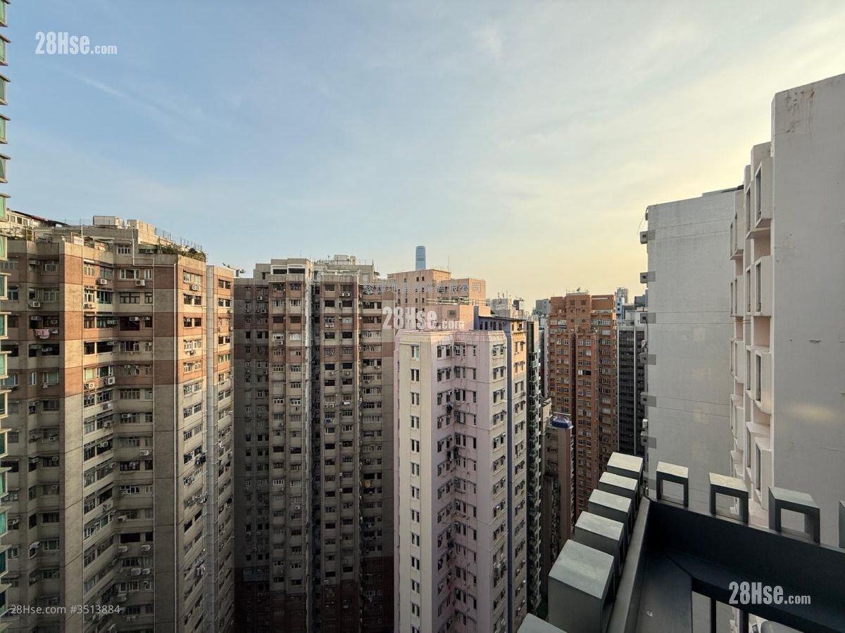 Uptify Sell 1 Bedroom , 1 Bathroom 281 ft² ( 26.1 m² )