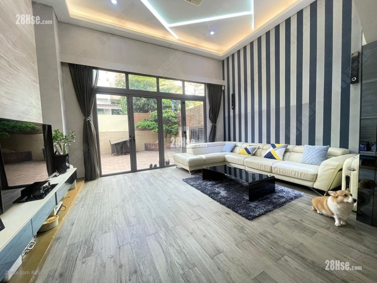 Royal Palms Sell 3 Bathrooms 1,348 ft² ( 125.2 m² )