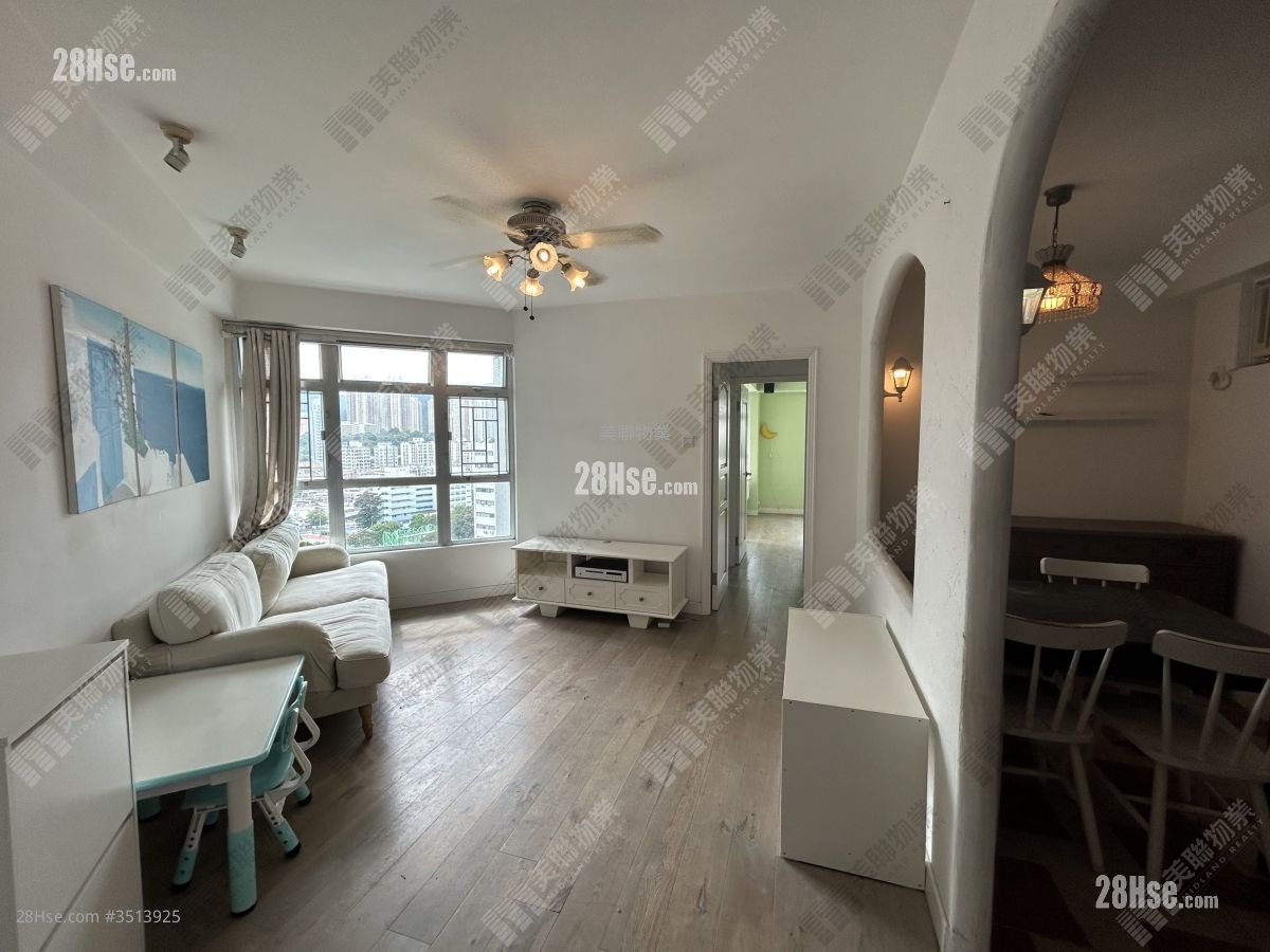 Festival City Rental 3 Bedrooms , 2 Bathrooms 742 ft² ( 68.9 m² )