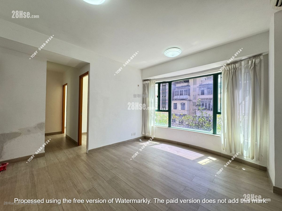 Maple Court Rental 3 Bedrooms , 1 Bathroom 438 ft² ( 40.7 m² )
