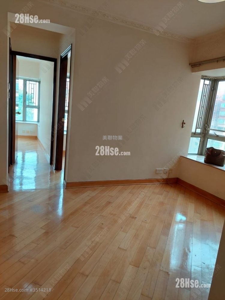 The Parcville Rental 2 Bedrooms , 1 Bathroom 460 ft² ( 42.7 m² )
