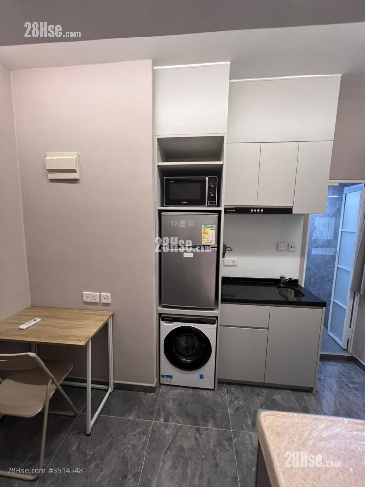 Cleveland Mansion Rental Studio , 1 Bathroom 160 ft² ( 14.9 m² )