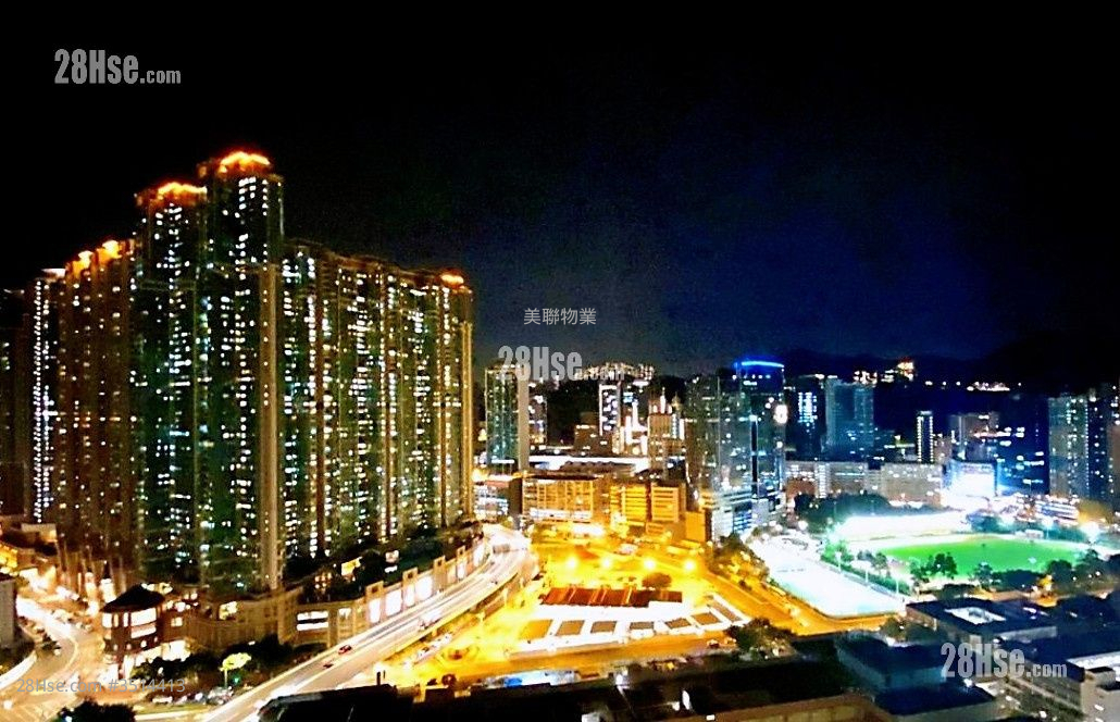 The Sparkle Sell 2 Bedrooms , 1 Bathroom 522 ft² ( 48.5 m² )