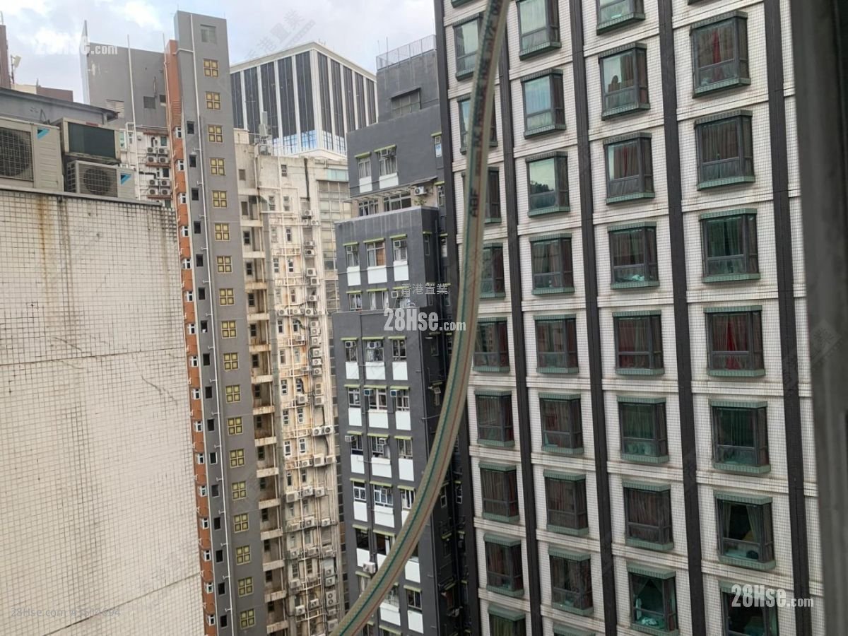 Mayland Court Sell 1 Bedroom , 1 Bathroom 347 ft² ( 32.2 m² )