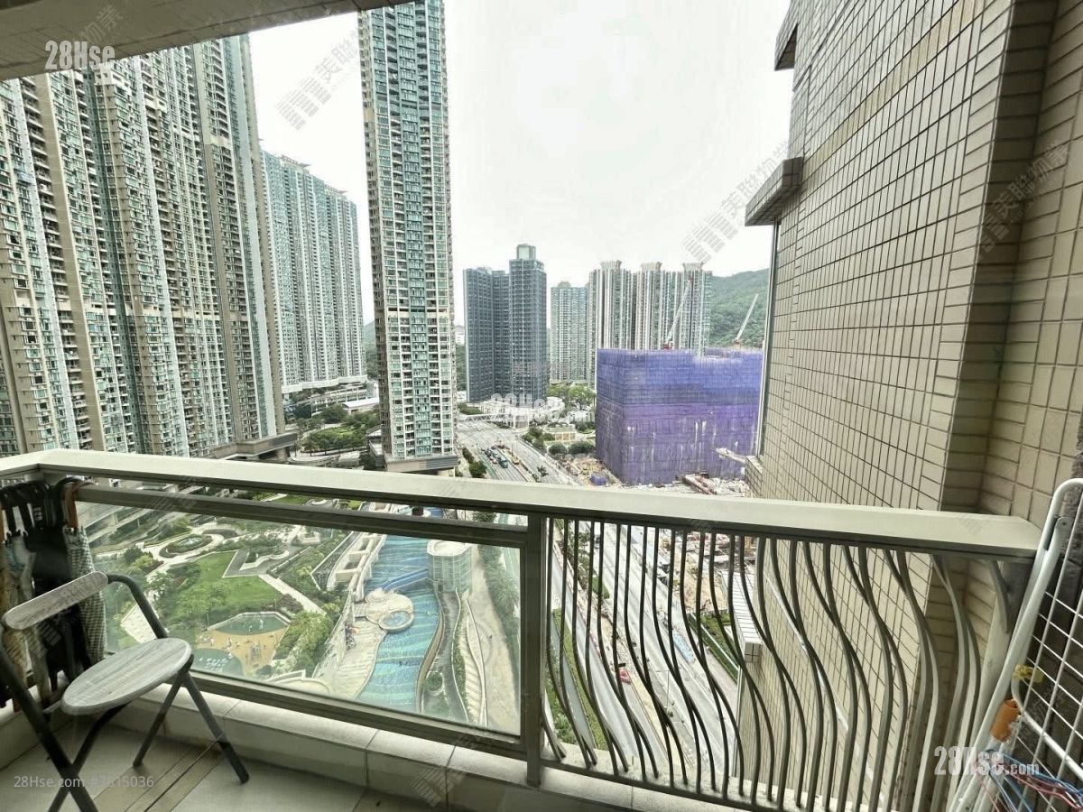 Le Prestige Sell 4 Bedrooms 976 ft² ( 90.7 m² )