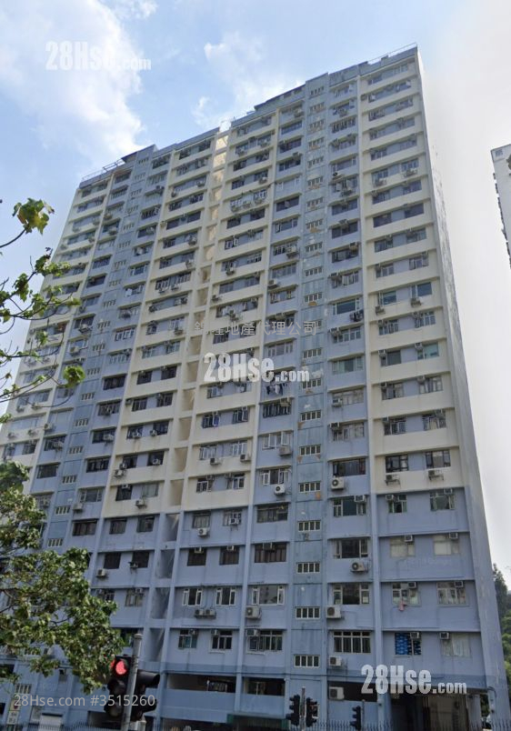 Wah Fung Gardens Sell 3 Bedrooms , 1 Bathroom 715 ft² ( 66.4 m² )