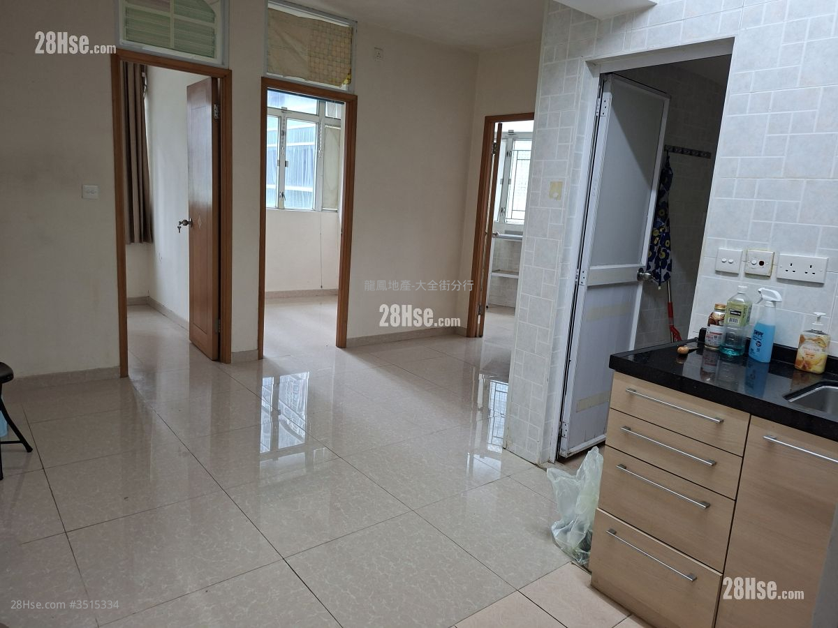 Peony House Rental 3 Bedrooms , 2 Bathrooms 480 ft² ( 44.6 m² )