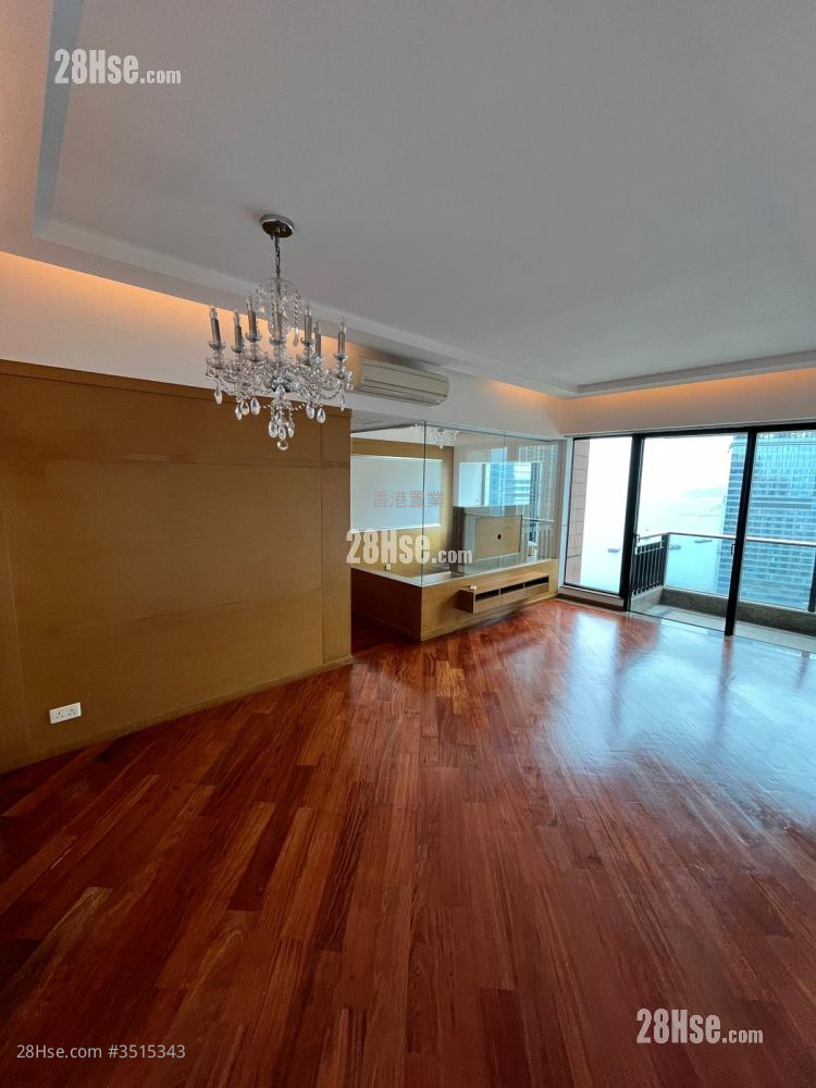 The Arch Rental 3 Bedrooms , 2 Bathrooms 953 ft² ( 88.5 m² )