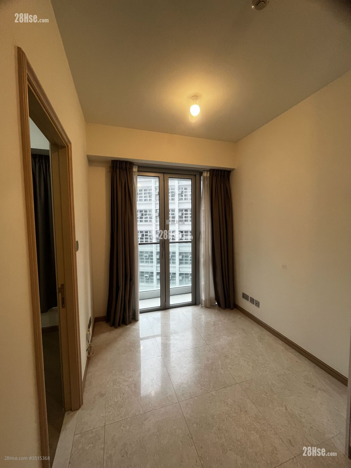 63 Pokfulam Rental 2 Bedrooms , 1 Bathroom 318 ft² ( 29.5 m² )