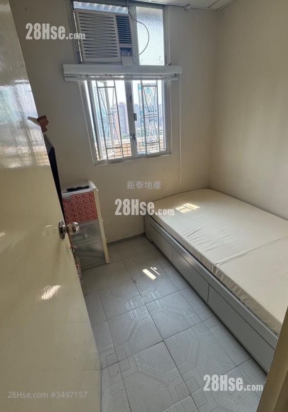 Yan On Building Rental 1 Bedroom , 1 Bathroom