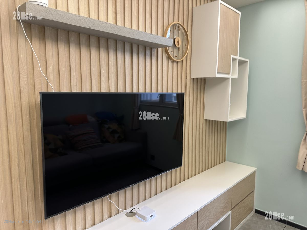 Kam Po Building Rental 2 Bedrooms , 1 Bathroom 410 ft² ( 38.1 m² )