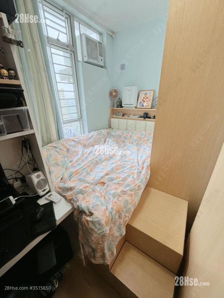Shan Lai Court Sell 2 Bedrooms , 1 Bathroom 384 ft² ( 35.7 m² )