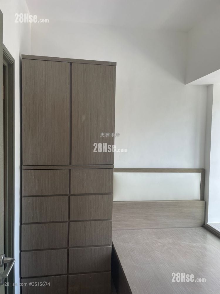 Le Riviera Rental 1 Bedroom , 1 Bathroom 276 ft² ( 25.6 m² )