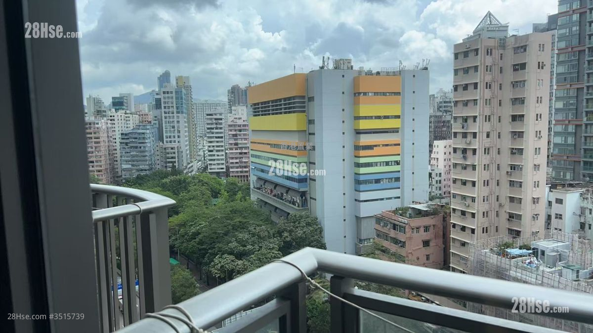 Grand Austin Sell 2 Bedrooms , 1 Bathroom 541 ft² ( 50.3 m² )