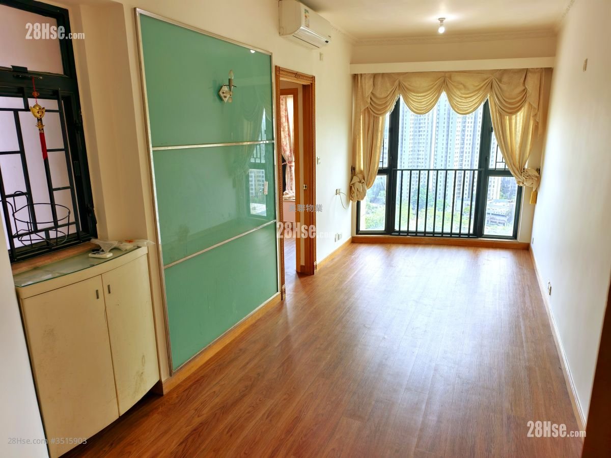 Royal Jubilee Sell 3 Bedrooms , 2 Bathrooms 538 ft² ( 50.0 m² )