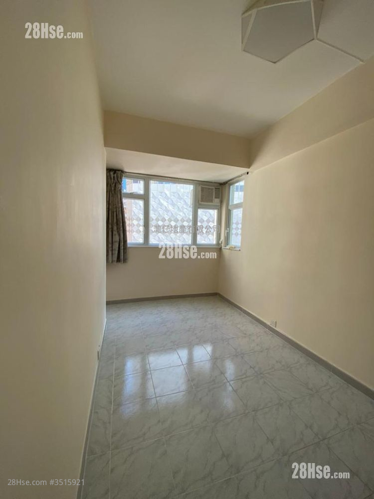 Yee On Building Rental 3 Bedrooms , 1 Bathroom 465 ft² ( 43.2 m² )