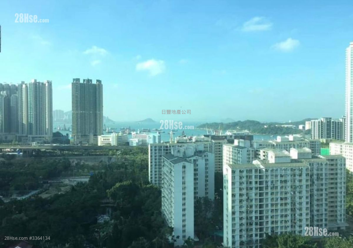 Oceanic View Sell 2 Bedrooms , 1 Bathroom 442 ft² ( 41.1 m² )
