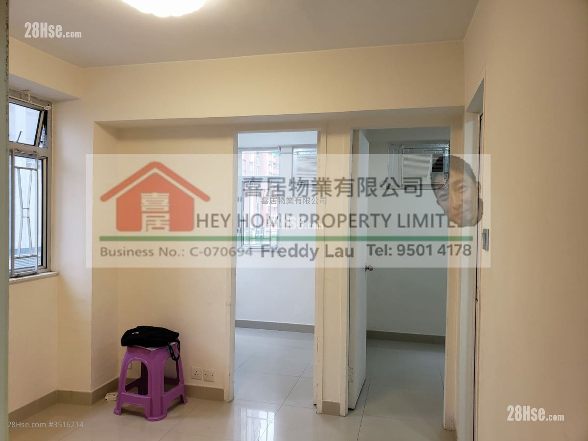 Merlin Centre Sell 2 Bedrooms , 1 Bathroom 280 ft² ( 26.0 m² )