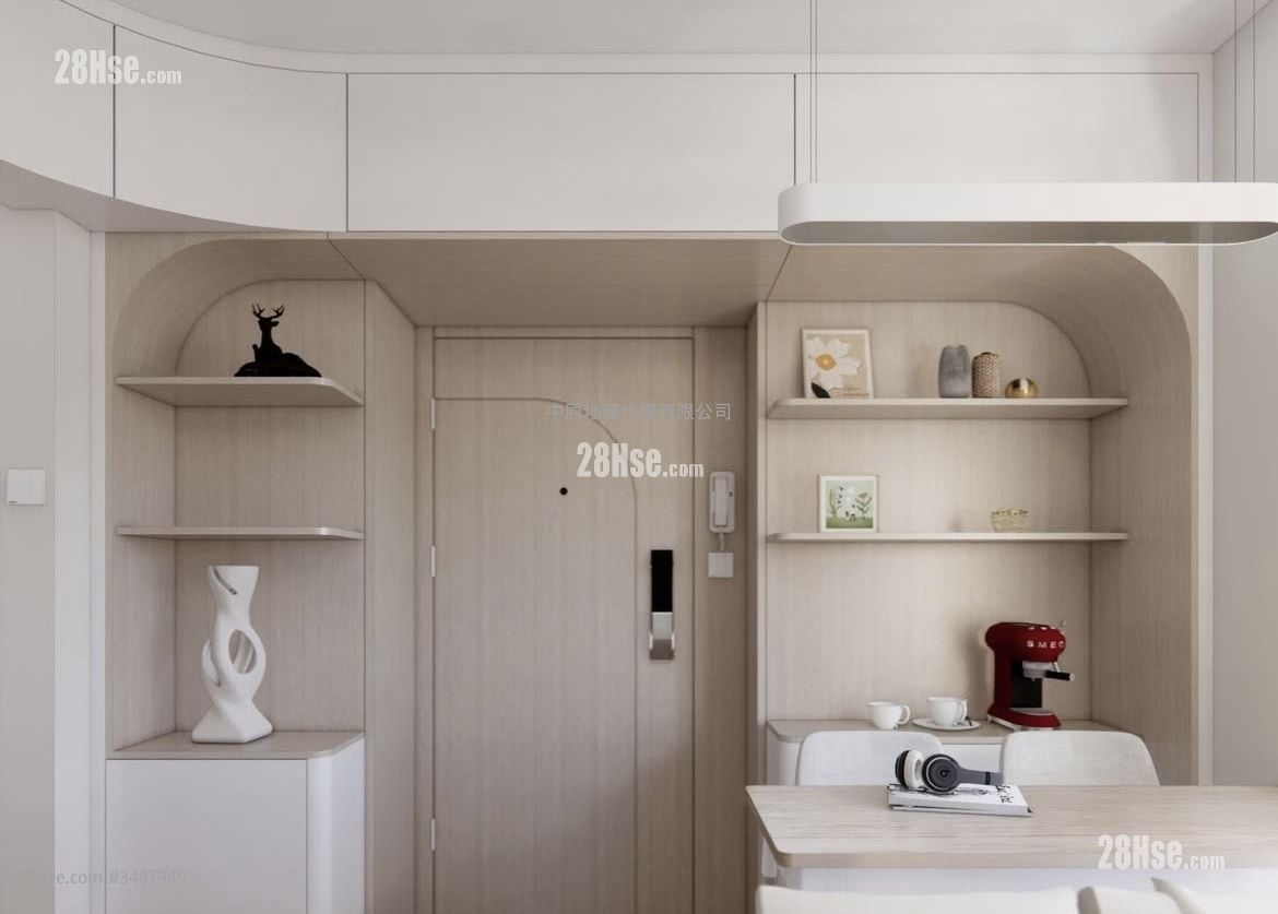 Kam Wah Garden Sell 2 Bedrooms 330 ft² ( 30.7 m² )