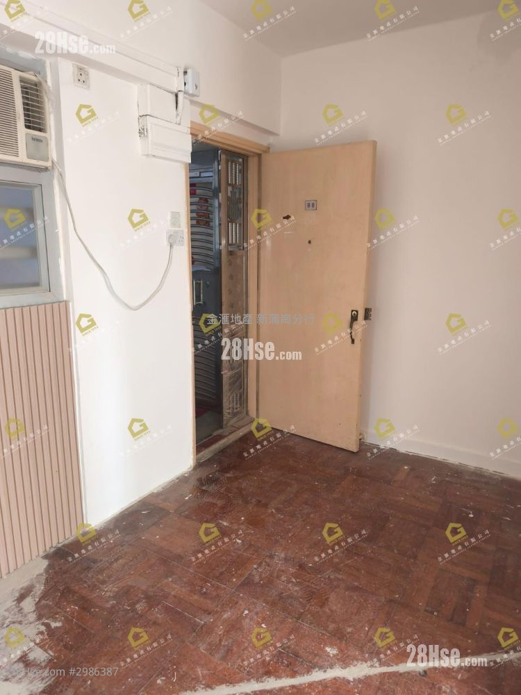 Shung Ling Building Sell 2 Bedrooms , 1 Bathroom 316 ft² ( 29.4 m² )